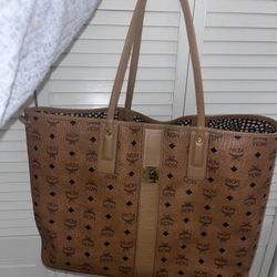 Large Reversible MCM Tote (Cognac Color)