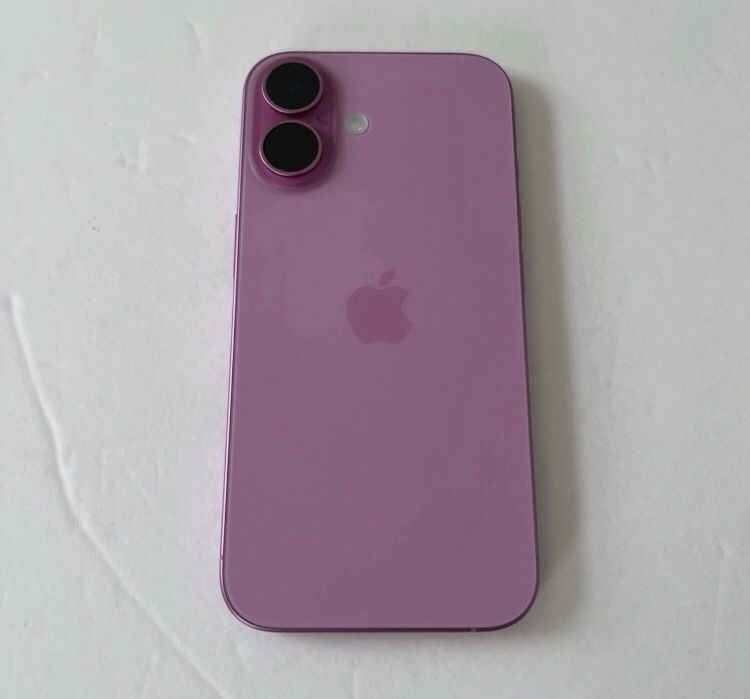 iPhone 16 