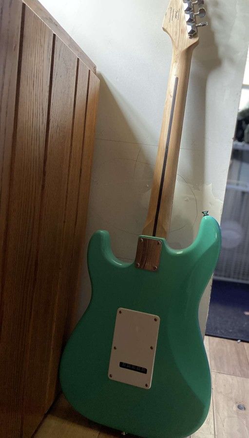 Electric Guitar, Case, And Amp Set for Sale in Placerville, CA OfferUp