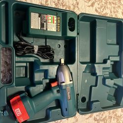Makita 1/2” Impact Power Wrench