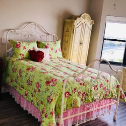 Antique Iron Full Size Bed Frame 