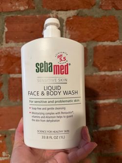 Seba med sensitive skin liquid face & body wash