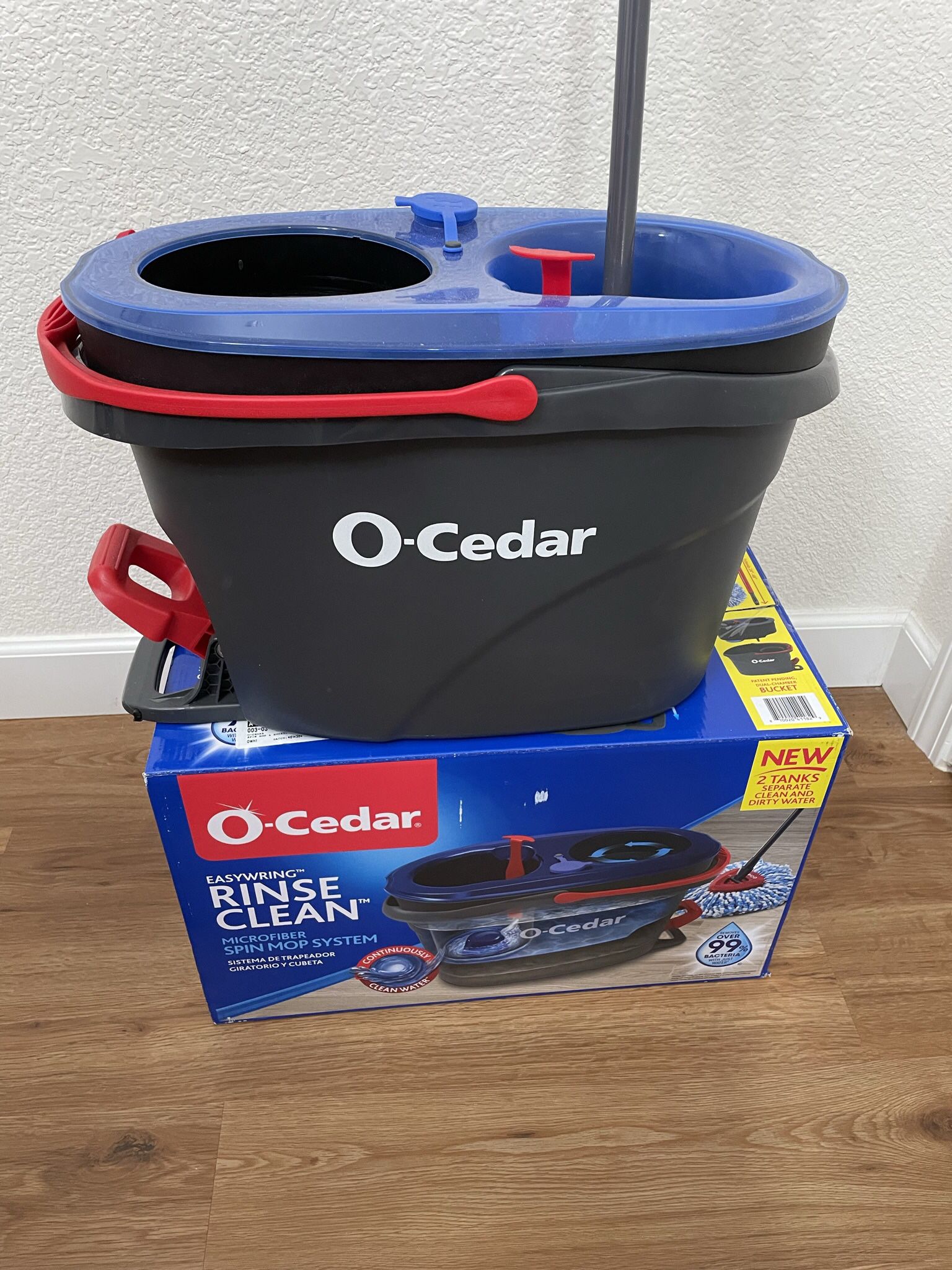 BRAND NEW O-Cedar Easy Wring Rinse Clean Microfiber Spin Mop Bucket System