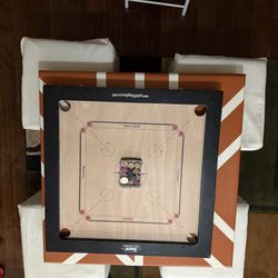 Carrom Board + Matching Table & Storage Stools – Excellent Condition!