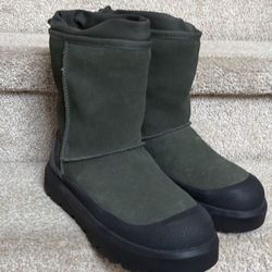 MEN UGG BOOTS PRICED TO SELL QUICK