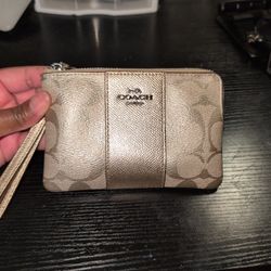 Gold Small Wristlets 