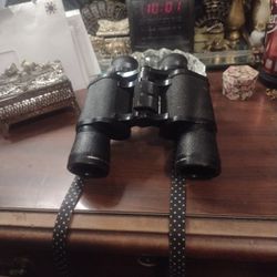 Binoculars 