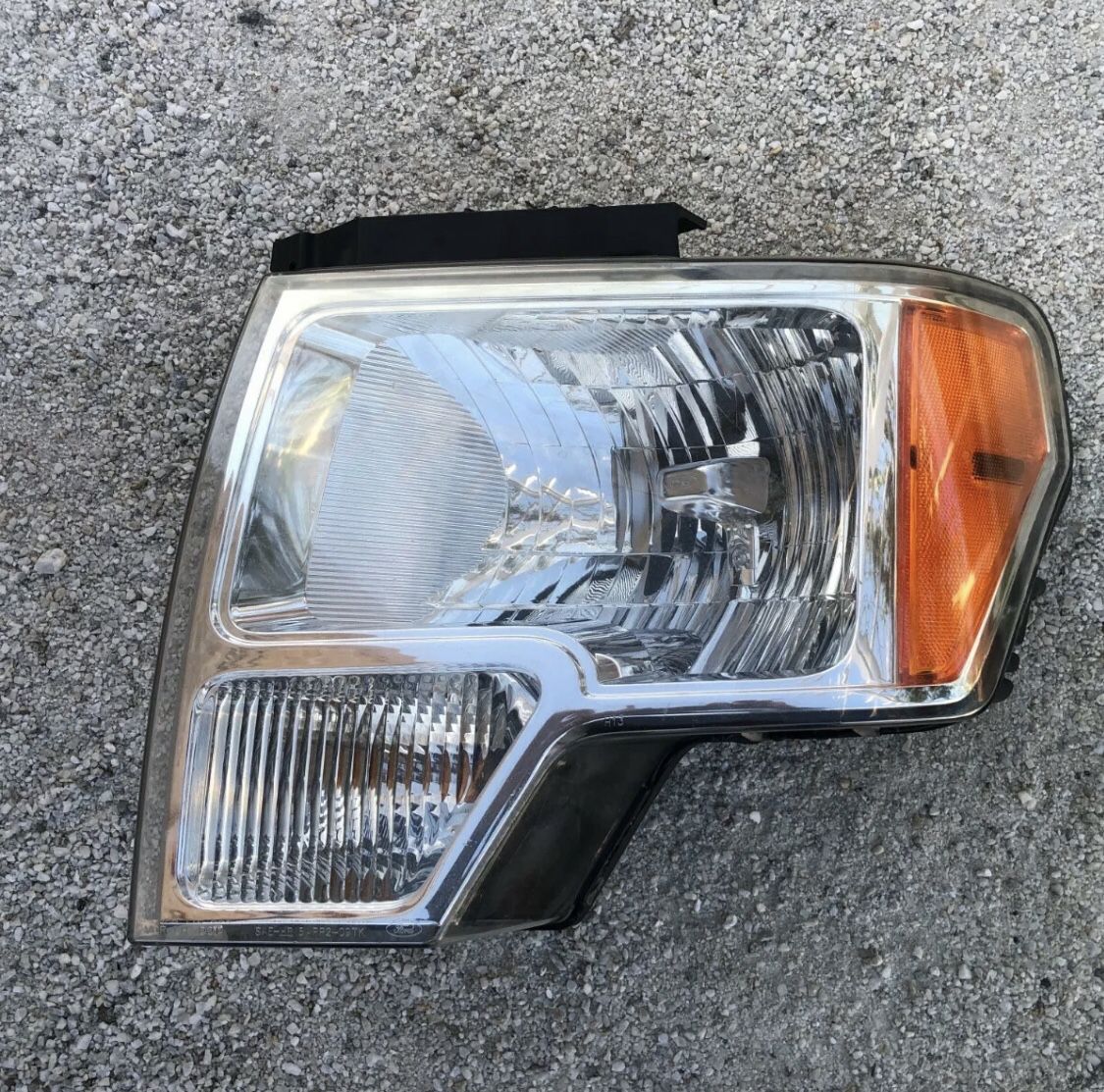 2009-2014 FORD F150 LEFT Headlight