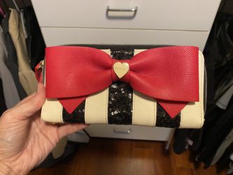 Betsy Johnson Wallet 