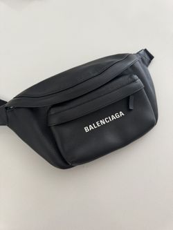 Balenciaga Everyday Leather Bag