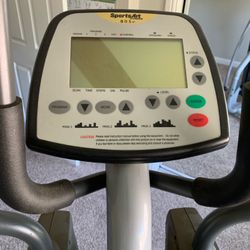 SportsArt Elliptical 805P