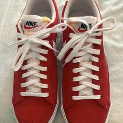 Nike Blazers Low 77 