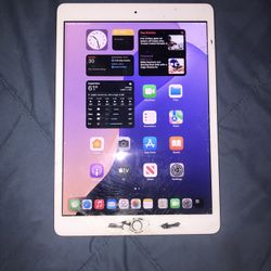 iPad 8th Generation Cracked Screen 