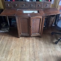 Sewing Machine in Cabinet