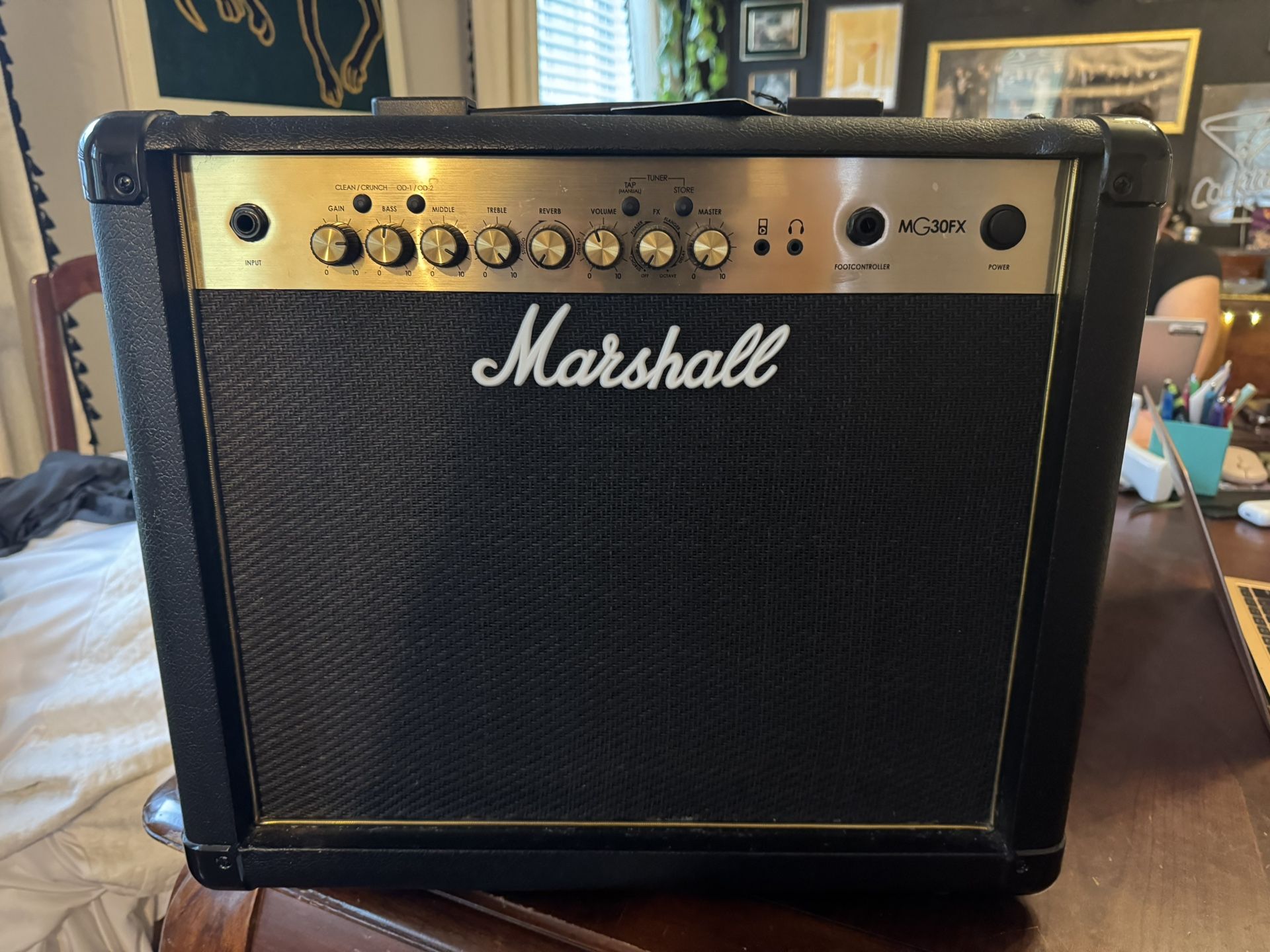 Marshall MG30 