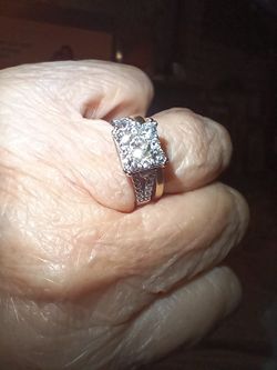Engagement Ring White Gold