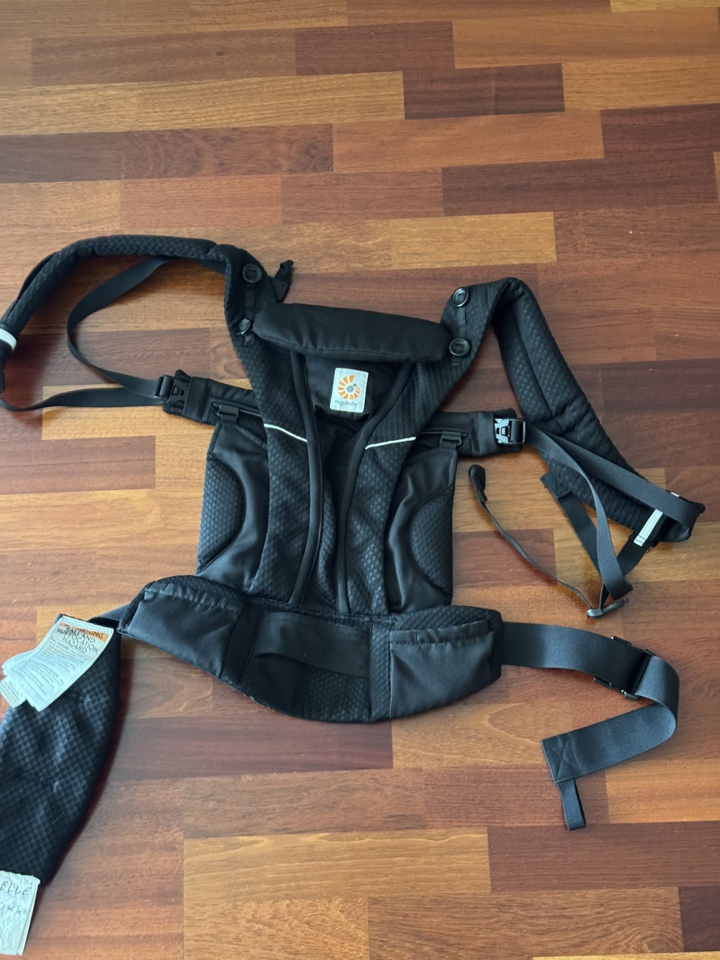 Ergobaby Omni Breeze All Carry Positions Mesh Baby Carrier. Infant toddler stroller alternative.