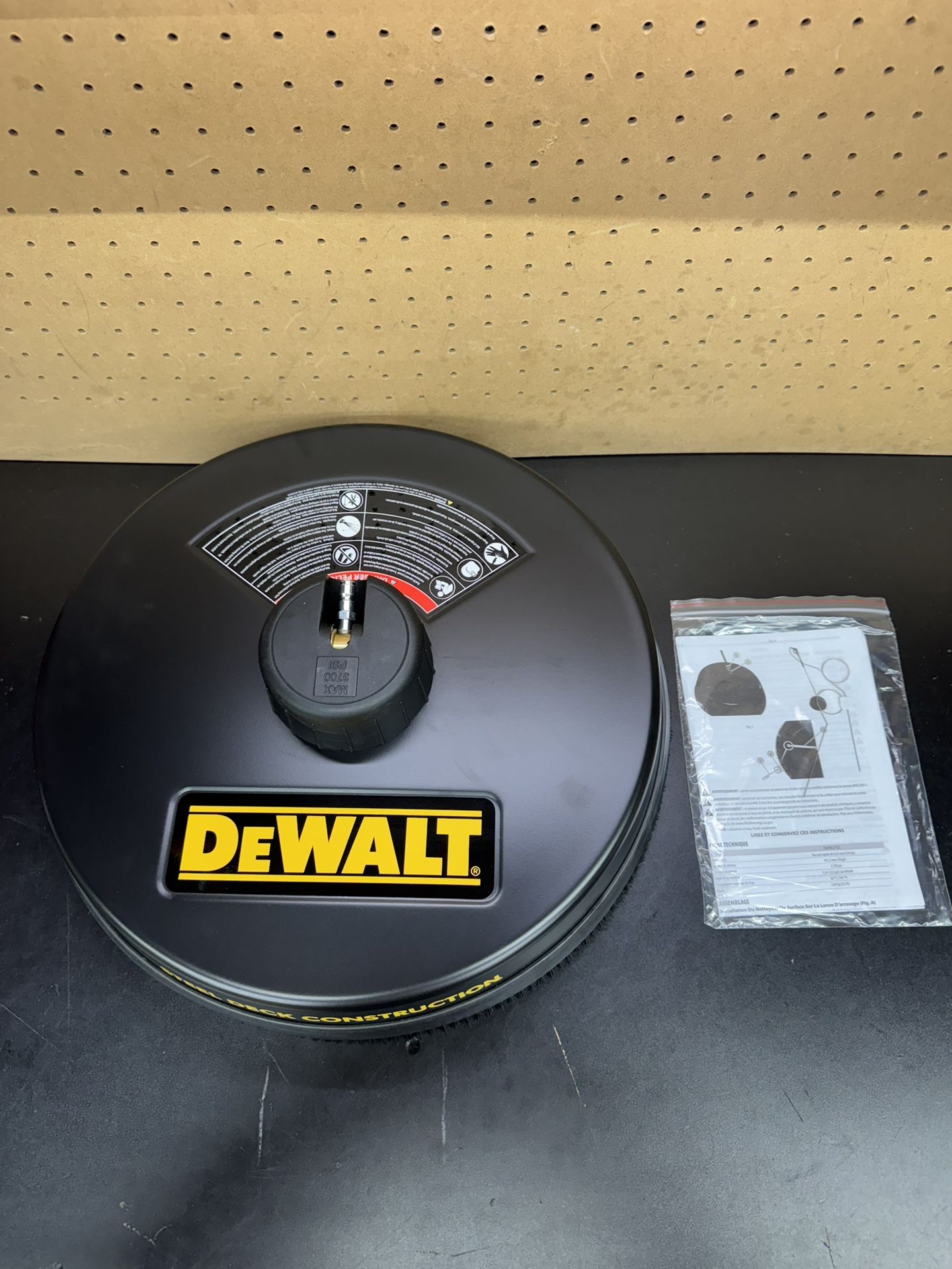 DEWALT Universal 18 in. Surface Cleaner for Cold Water Pressure Washers Rated up to 3700 PSI