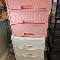 Plastic STORAGE DRAWERS 