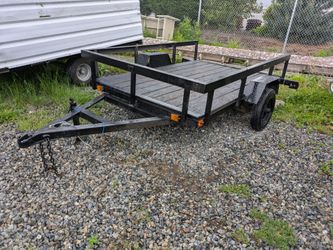 11-Ft utility trailer