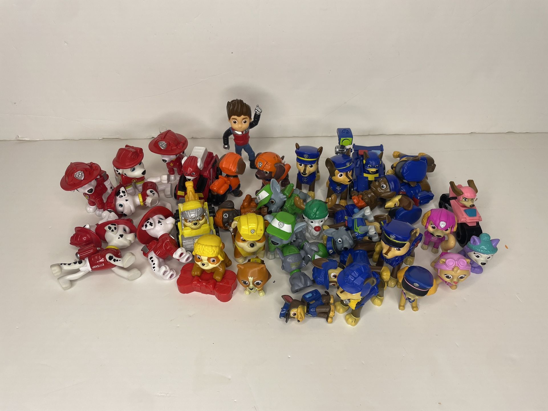 Paw patrol bundle of toys