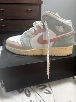 Women’s Jordan’s