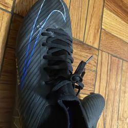 Nike mercurial 2023 black size 8