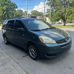 2005 Toyota Sienna 