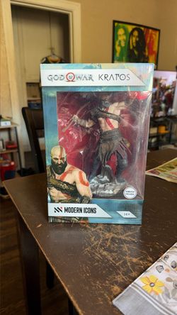 God of War statue