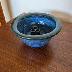 Smoky Mountain Pottery - Gatlinburg, Tennessee - Flower Frog Ikebana Vase