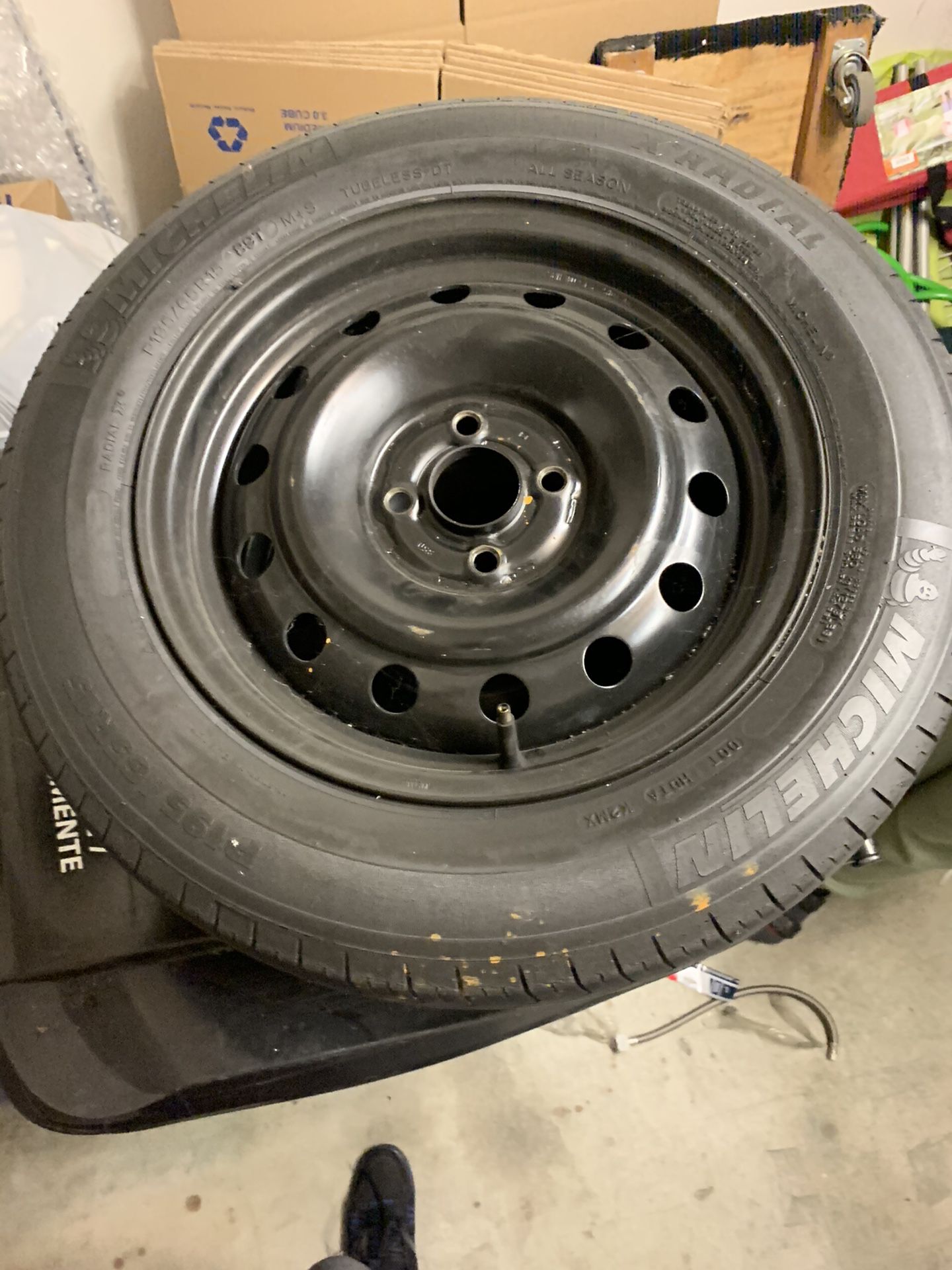 195/65/r15 4 tires with rim