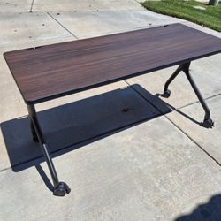 Nesting Tables / Desks / Training Tables 