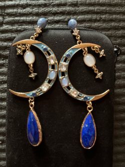 Moon earrings