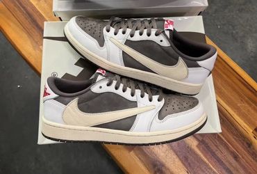 Travis Scott Reverse Mocha - $110 each