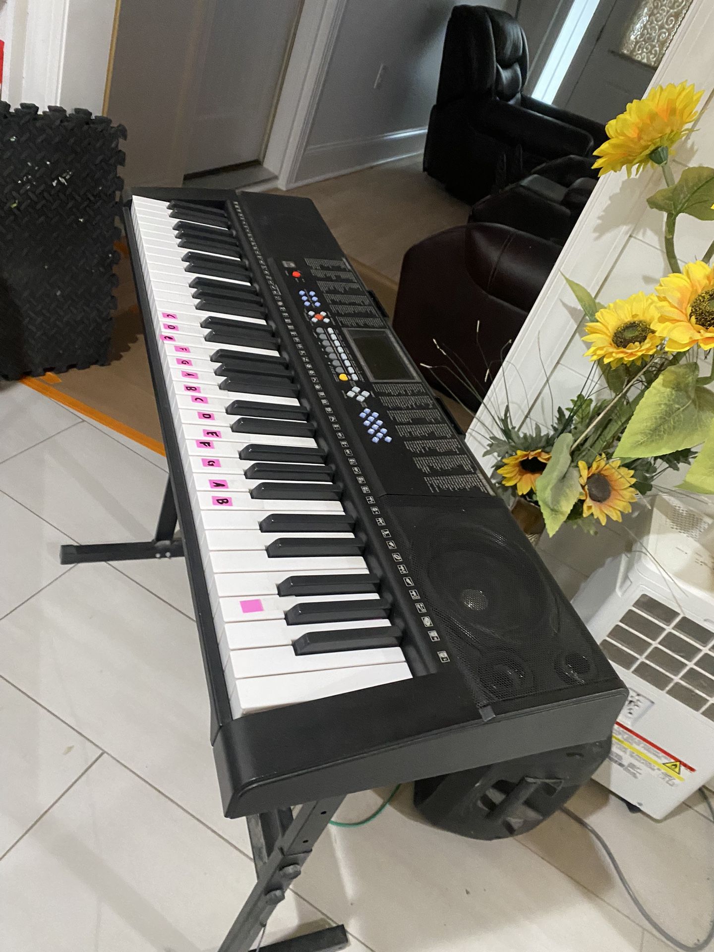 piano keyboard