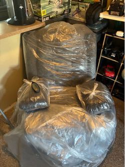 Brand new Massage Chair 🪑