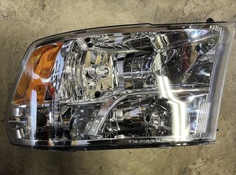 LA Zona Auto Parts 09 to 18 Dodge Ram Right Passenger Side Headlight Luz Derecha Pasajero Solamente