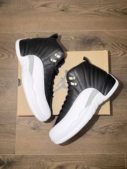 AIR JORDAN 12 TAXI SIZE 10.5 NEW!