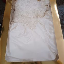 Beautiful NEW Wedding Dress