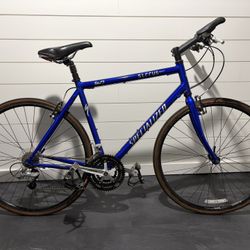 Specialized Sirrus Sport Bike 