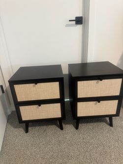 Set of 2 night stand