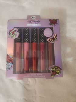 Ed Hardy Pretty Pout 5-Piece Liquid Lipstick Set
