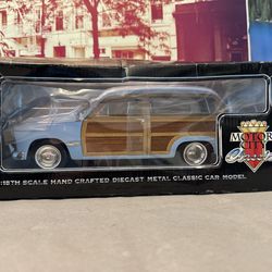 1:18 Scale 1949 Ford Woody Wagon Diecast Metal Car by Motor City Classics. New Unopened.