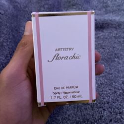 women perfume ( artistry flora chic ) 