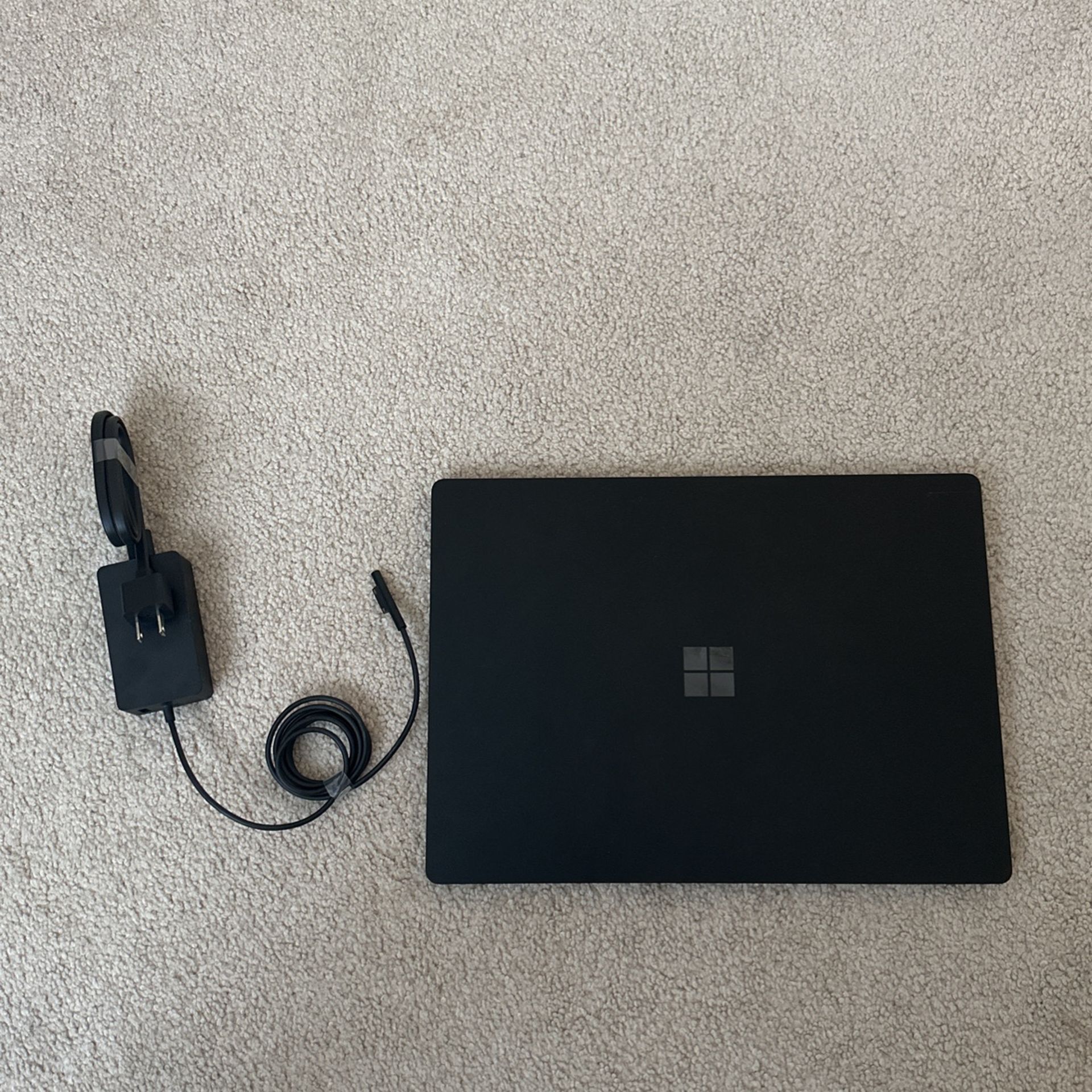 Selling Microsoft Surface Laptop 5 - 15” - 32 GB RAM - 1TB SSD