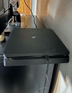PS4 slim