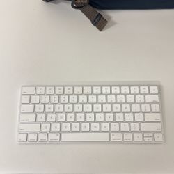 Apple Magic Keyboard 