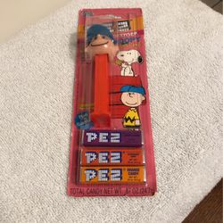 Pez Dispenser, Charlie brown