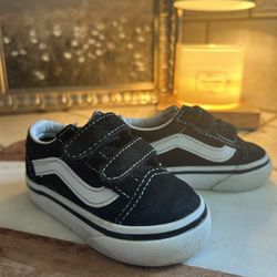 Toddler vans Size 4 