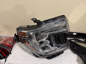 2019-2022 gmc sierra headlight
